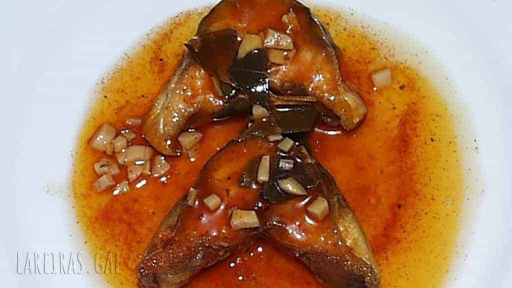 Caballa en escabeche