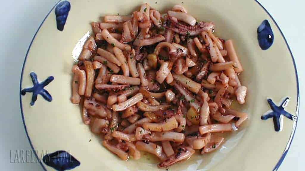 Calamares al ajo