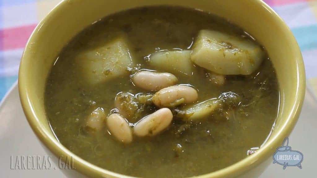 Caldo gallego de grelos