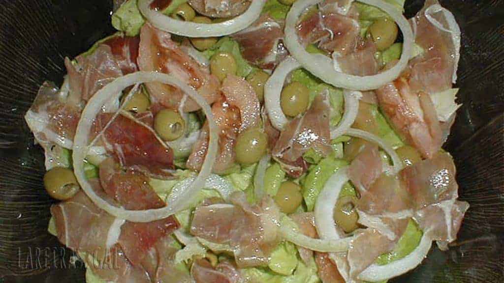 Ensalada de jamón del país